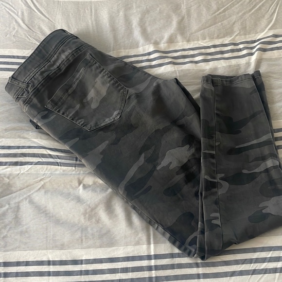 Democracy AB Solution Pants - Picture 1 of 5
